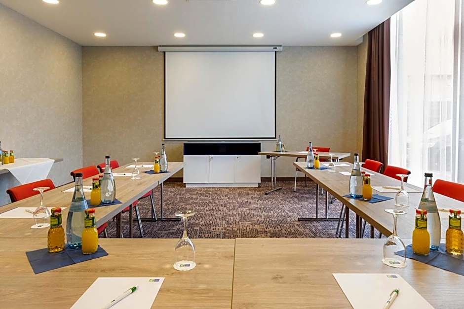 Holiday Inn Express Friedrichshafen By IHG