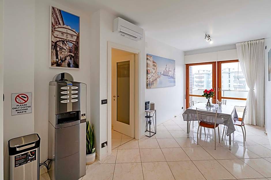 Venice Friends Residence