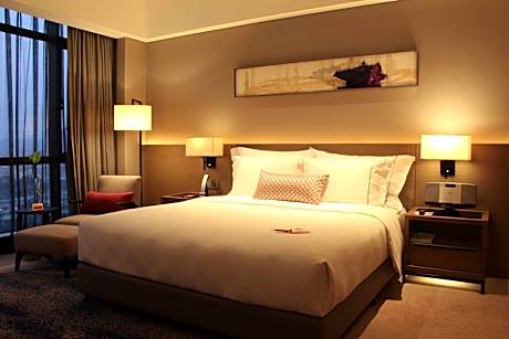 Premium King Suite - Smoking