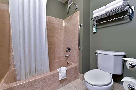Suite with Two Queen Beds - Disability Access/Non-Smoking
