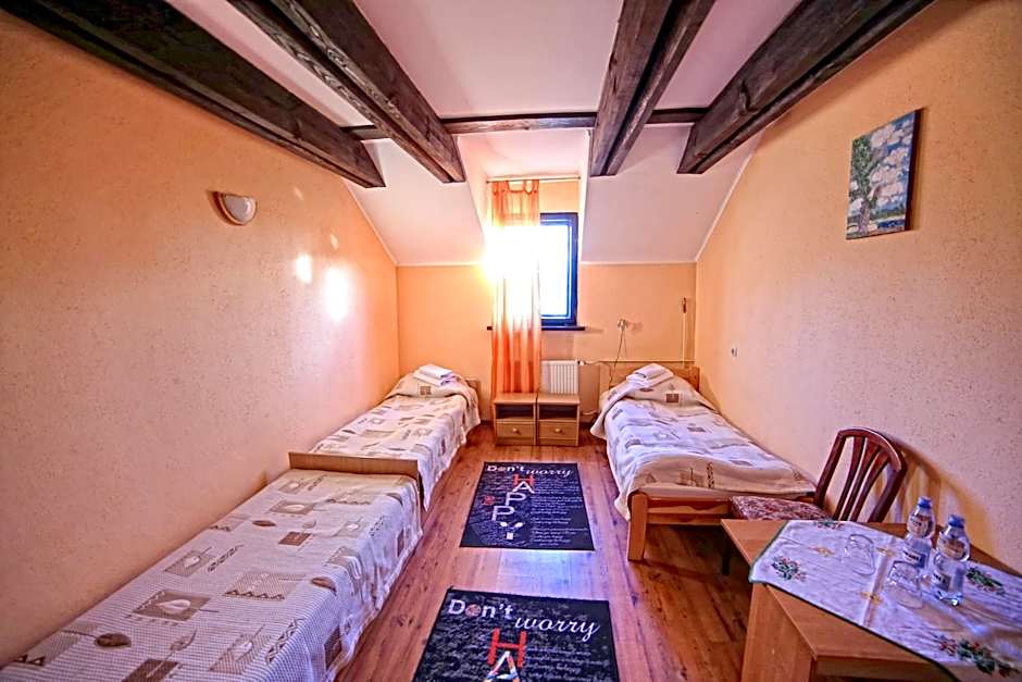 Folwark Tumiany Pokoje & Restauracja