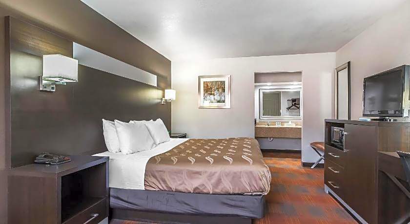 Quality Inn & Suites Stuttgart North