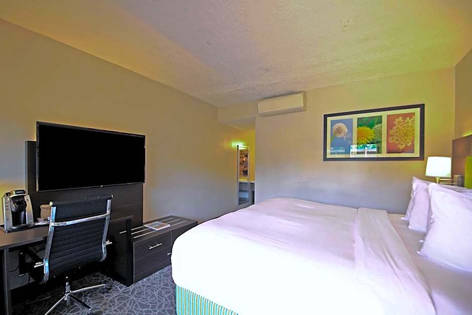 El Sendero Inn, an Ascend Collection Hotel