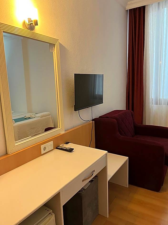 Uğur Otel