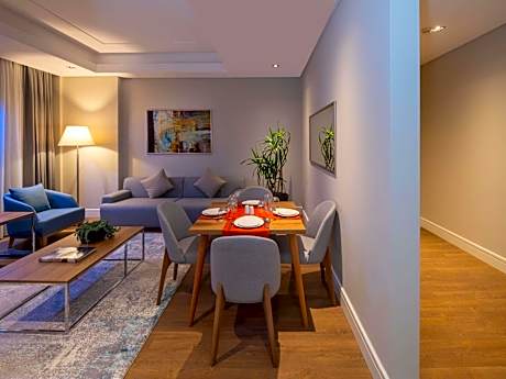 Deluxe Two Bedroom Apartment