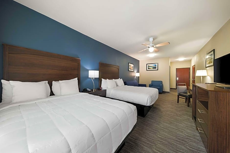 Best Western Plus Lake Dallas Inn & Suites