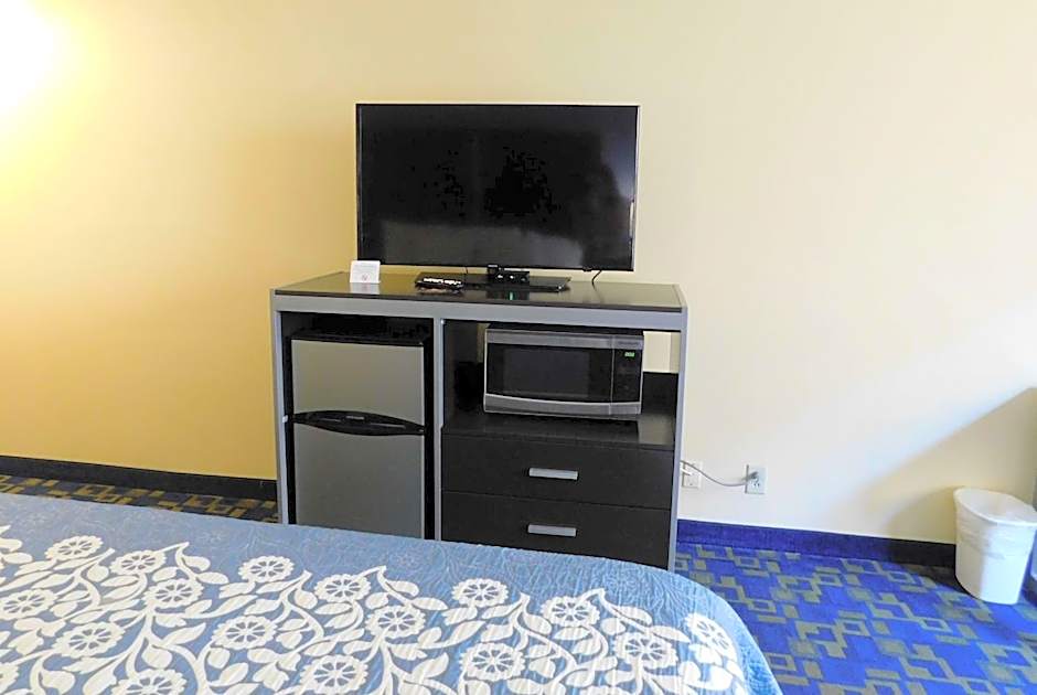 Days Inn & Suites by Wyndham Pocahontas