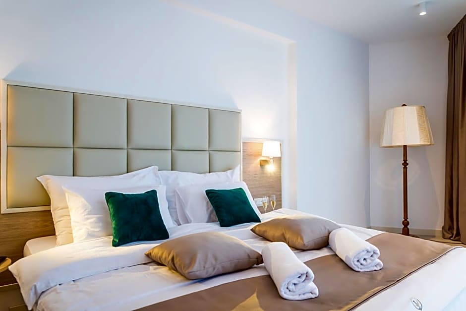 Hotel Kadmo by Aycon