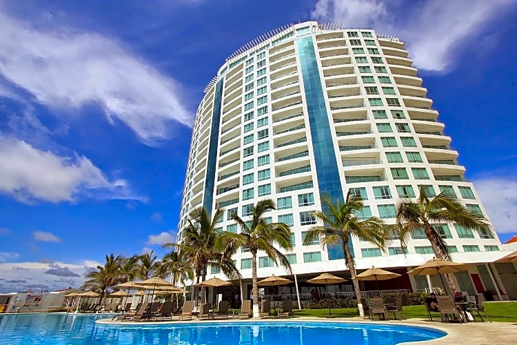 Park Royal Beach Mazatlán