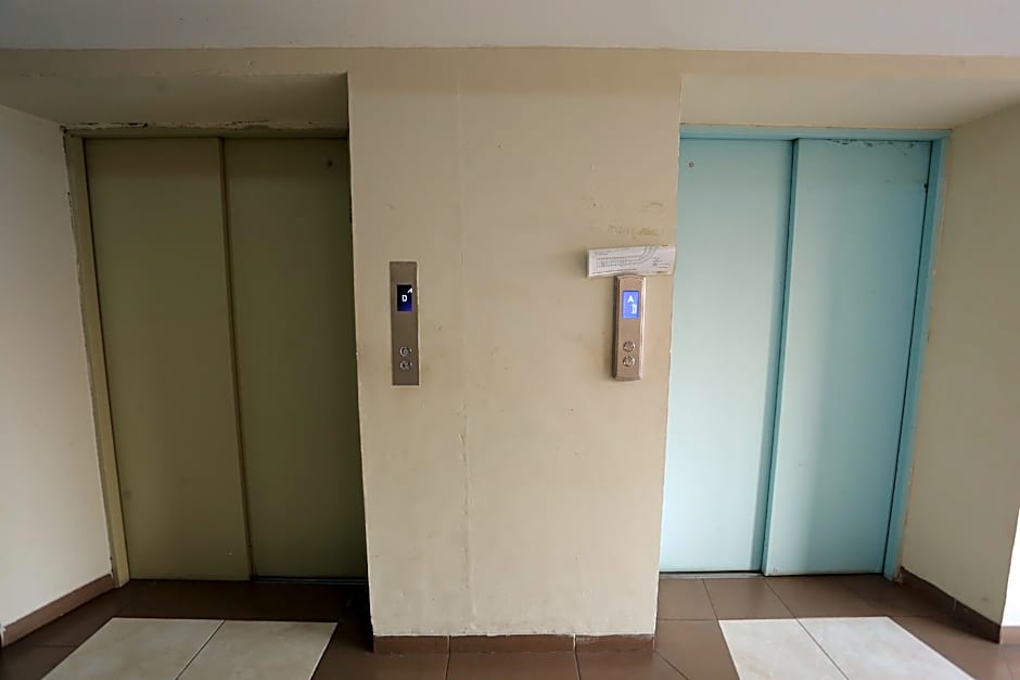 Capital O 93371 Pelangi Residence 5