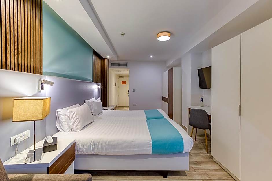 Solana Hotel & Spa