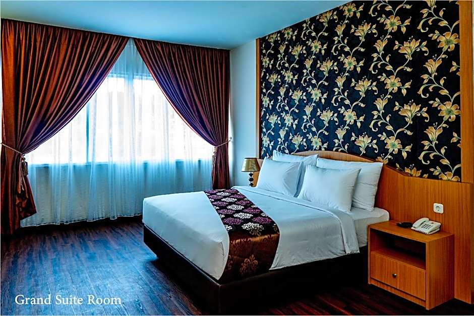 Grand Bayu Hill Hotel