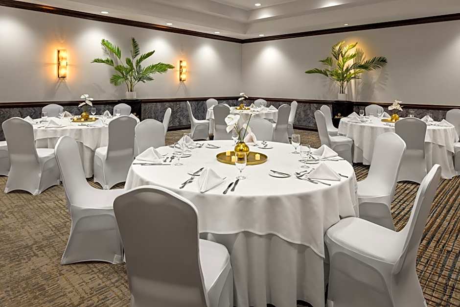 Bloomington-Normal Marriott Hotel & Conference Center