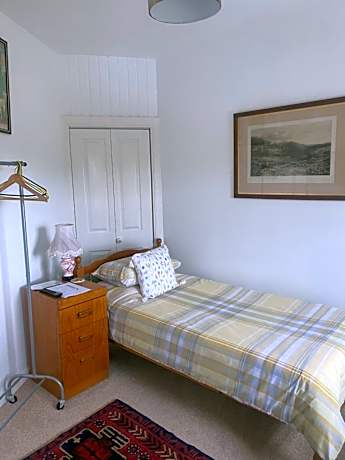 Single Room with Shared Bathroom