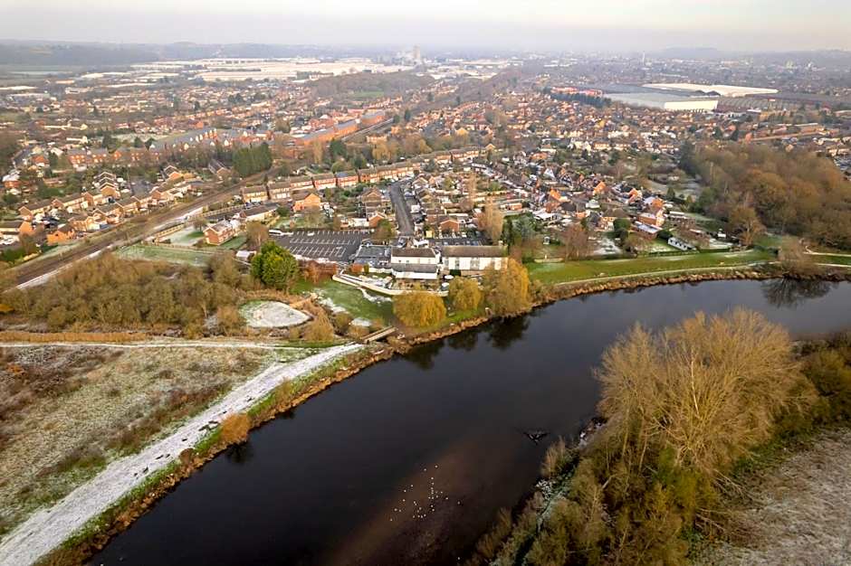 Riverside Hotel by Chef & Brewer Collection