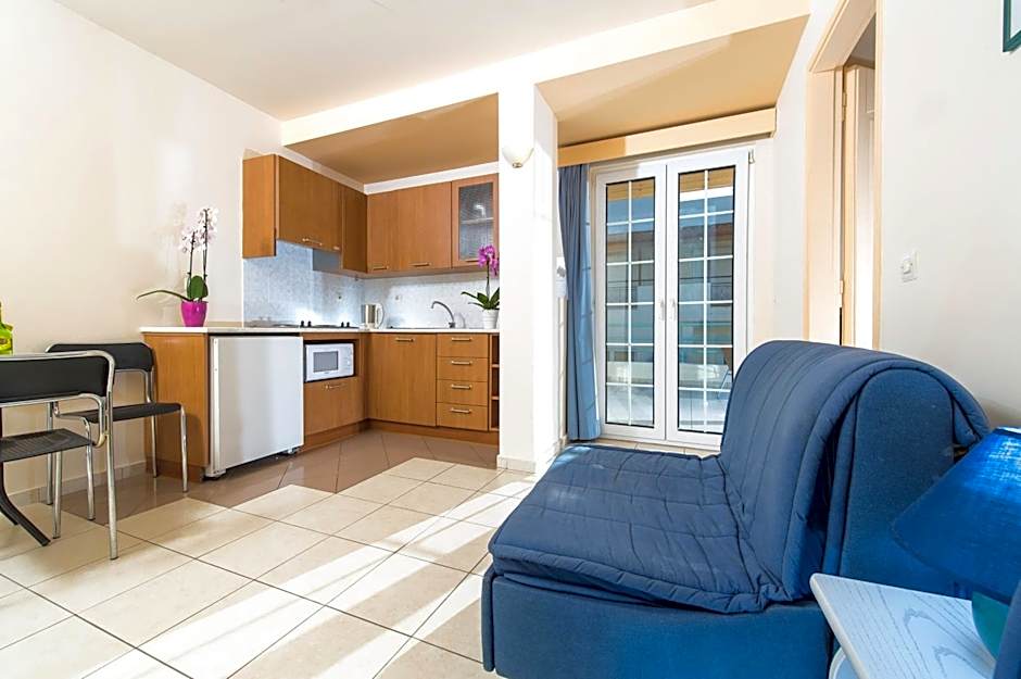 Creta Hotel