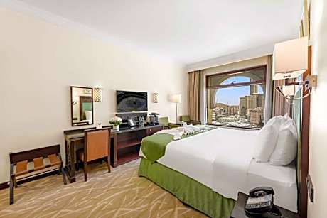 Diplomatic Suite Haram View