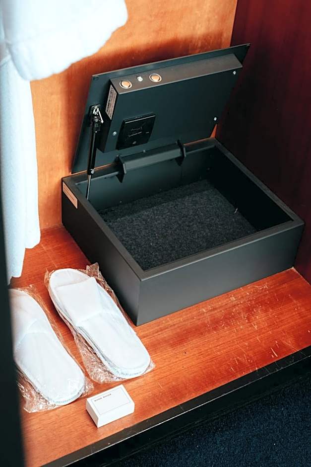 Ramada by Wyndham Diplomat Canberra