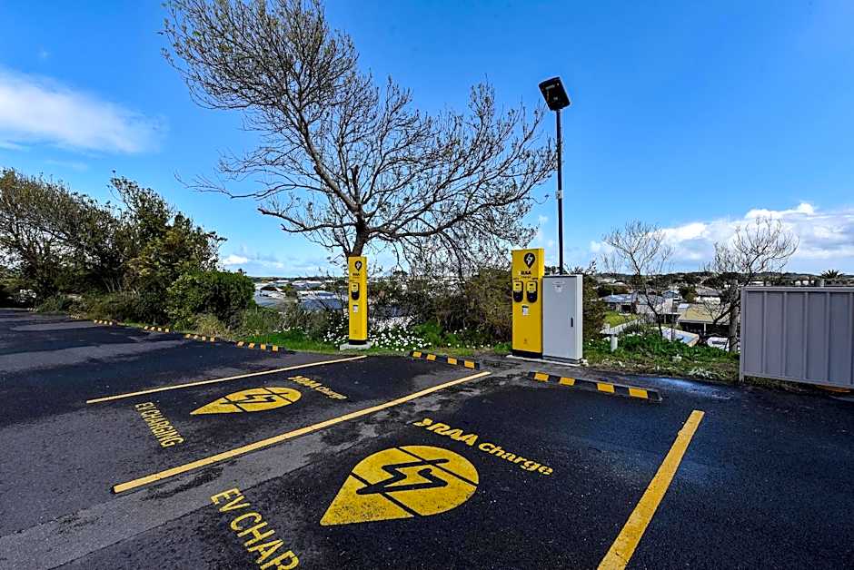 Lakeview Motel & Apartments