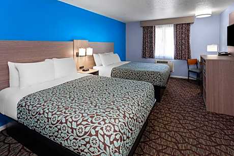 Suite with Two Queen Beds - Non-Smoking