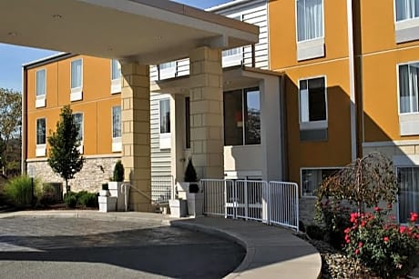 Holiday Inn Express Pittsburgh - Munhall, an IHG Hotel