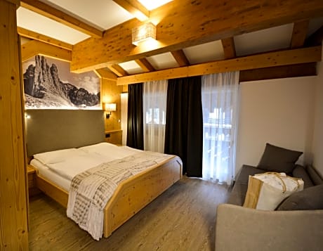 Two-Bedroom King Suite - Split Level