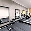 La Quinta Inn & Suites by Wyndham Deer Park