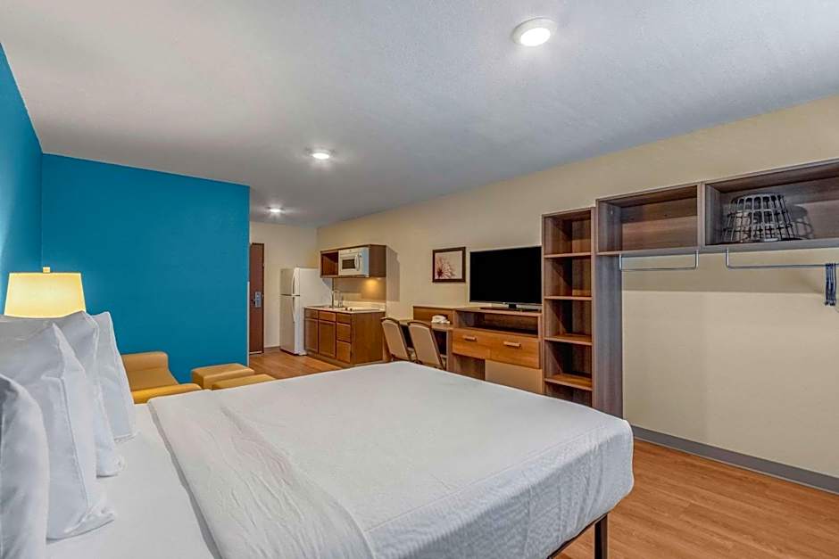 WoodSpring Suites Miramar
