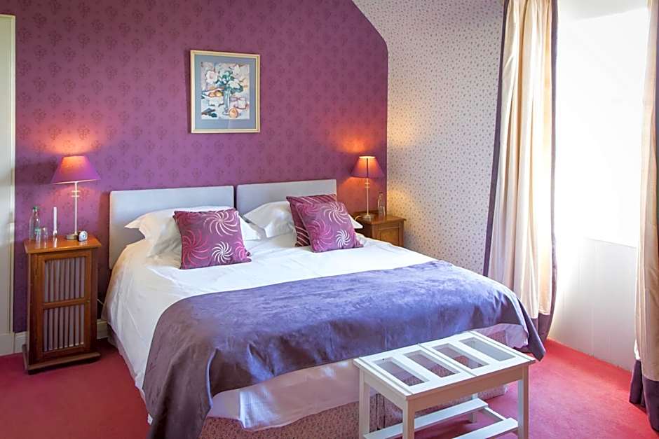 Whitehouse Country House