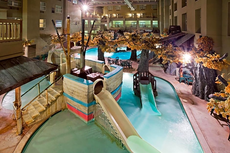 Holiday Inn Hotel & Suites Madison West - Middleton By IHG