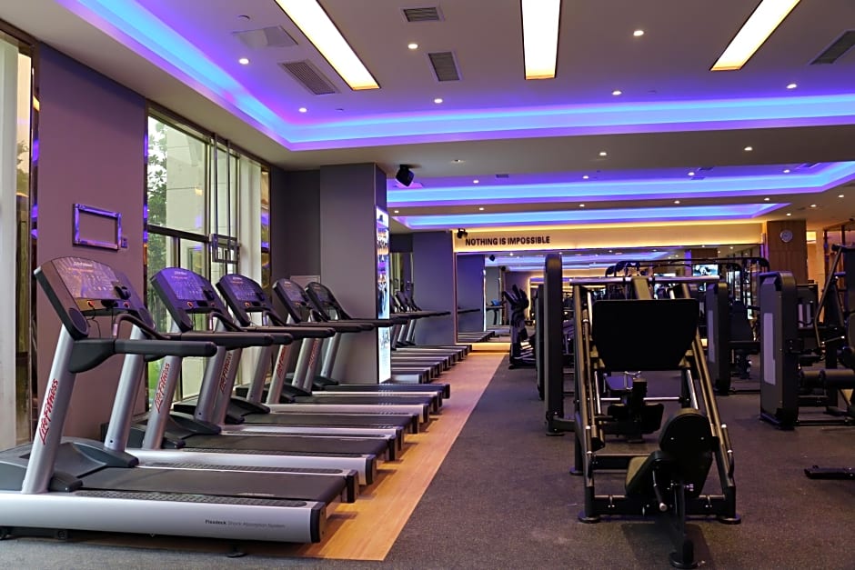 Longjiang Country Garden Phoenix Hotel