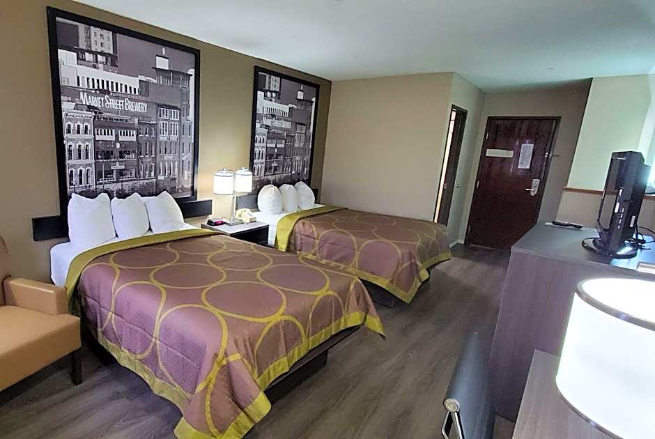 Super 8 by Wyndham Paris