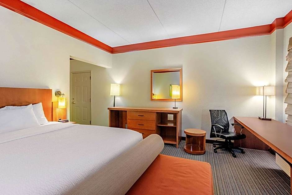 La Quinta Inn & Suites by Wyndham Raleigh/Durham Southpoint