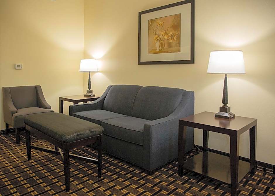 Evangeline Downs Hotel, Ascend Hotel Collection