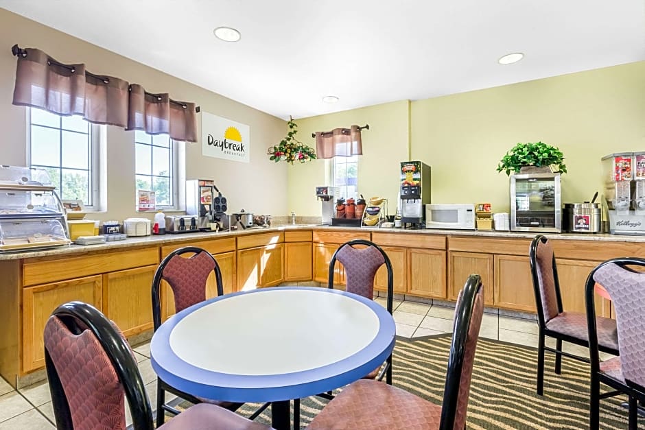 Days Inn Des Moines Merle Hay