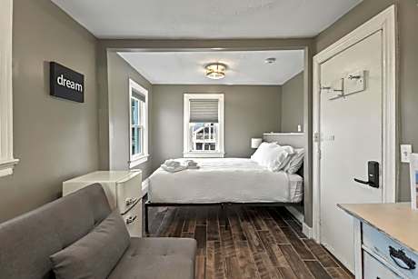 Triple Room with Sea View