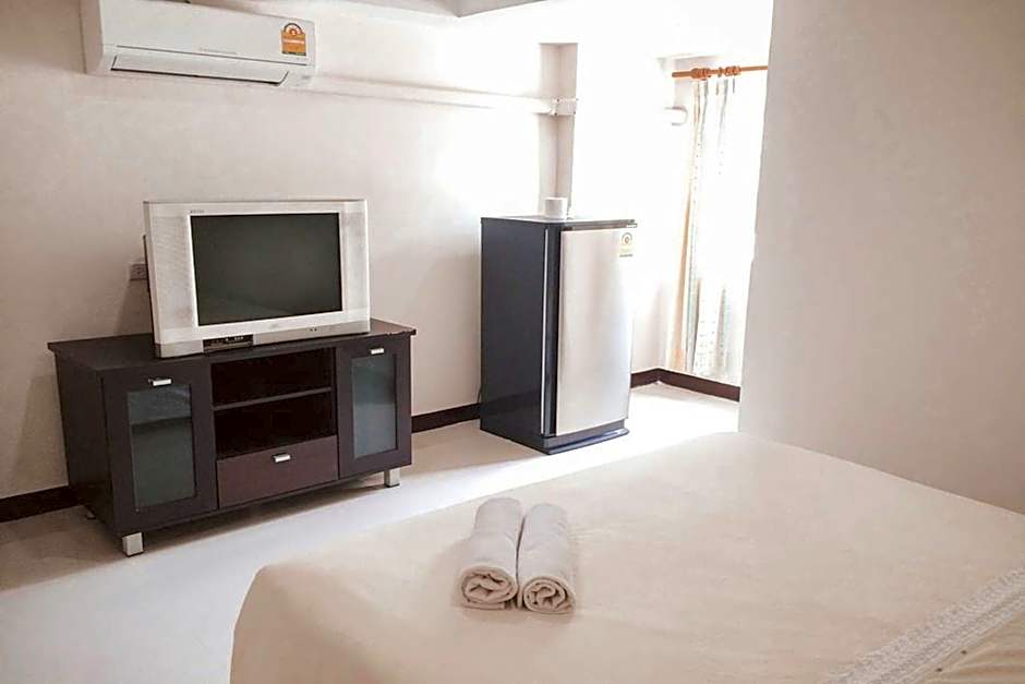 Sea Land View Apartment @ Sriracha