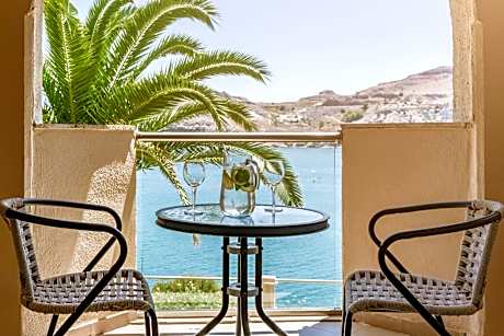 Deluxe Junior Suite Beachfront Open Plan