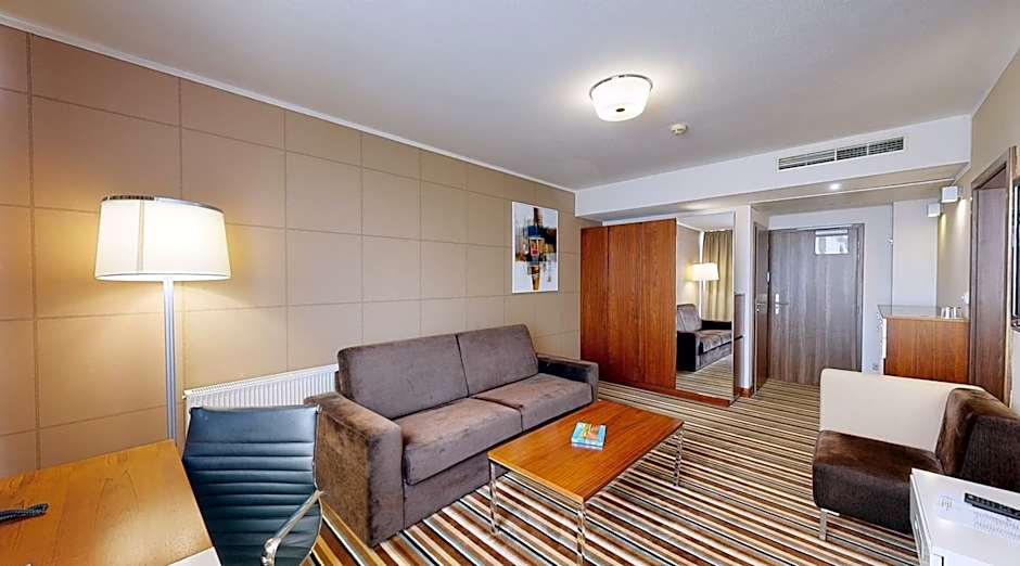 Business Hotel Astrum Laus