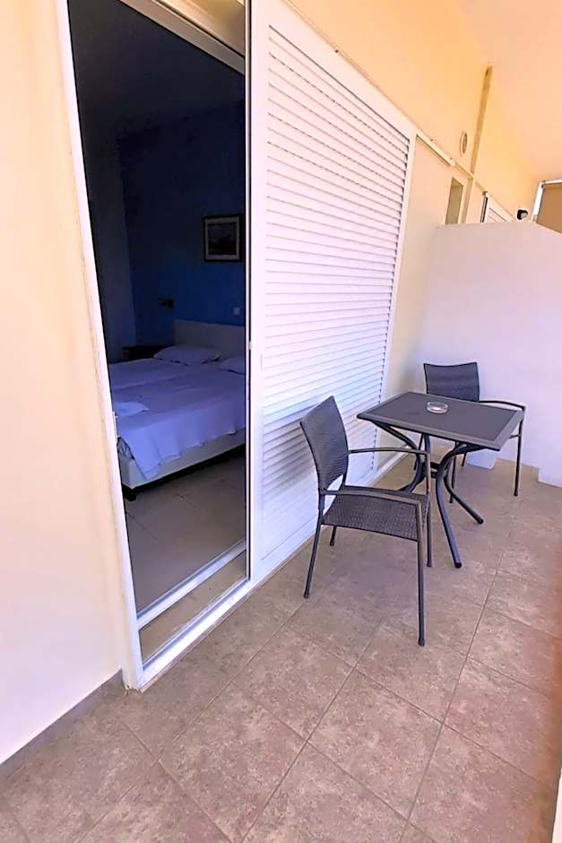 Nikolaki Rooms
