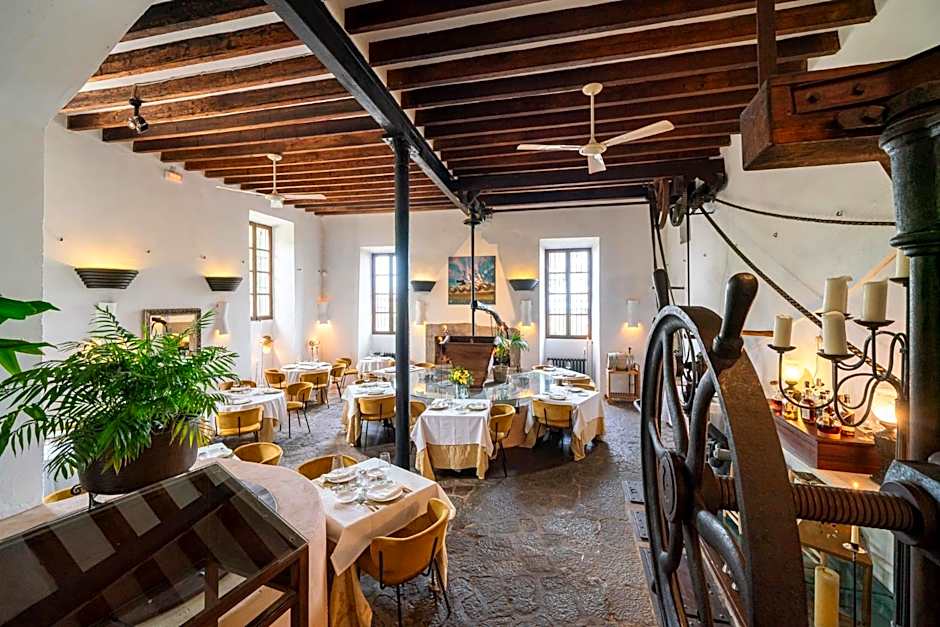 Ca's Xorc - Luxury Retreat & Restaurant