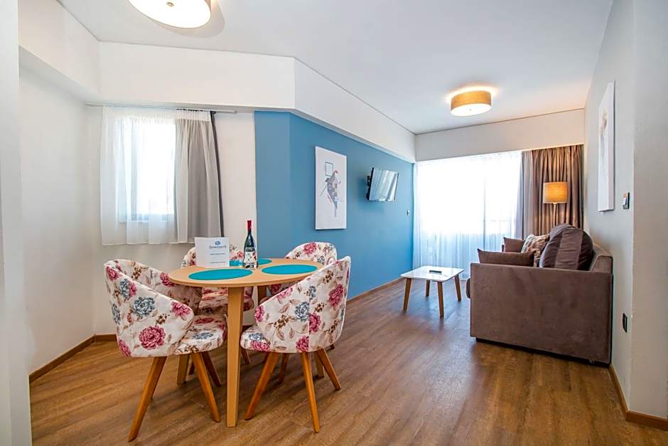 Sunny Days Hotel