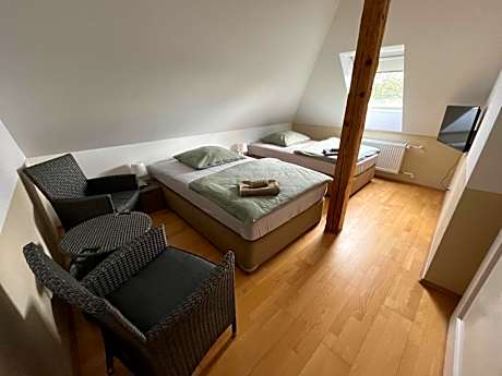 Doppelzimmer-Bad-Kühlschrank-Tv-19