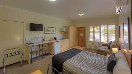 Queen Room - Disability Access
