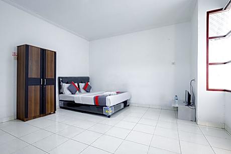 J&B Rooms Tomang Jakarta Mitra RedDoorz