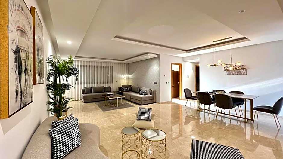 Marvelous Center Spot - 3 Bedrooms