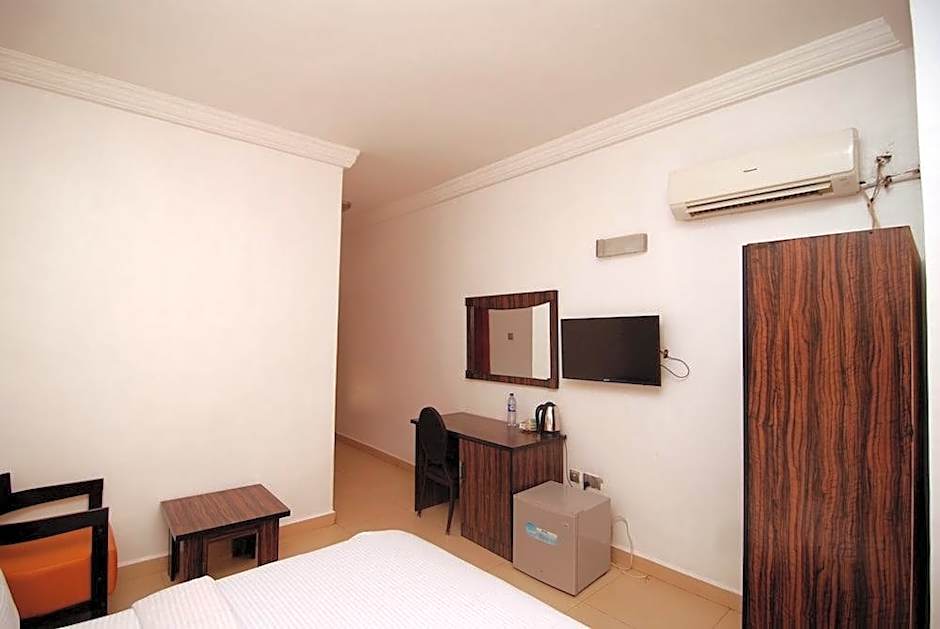 The Grosvenor Suites
