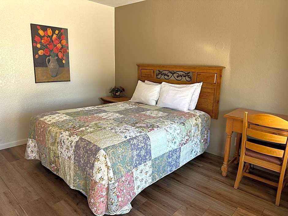 Sunset Inn and Suites