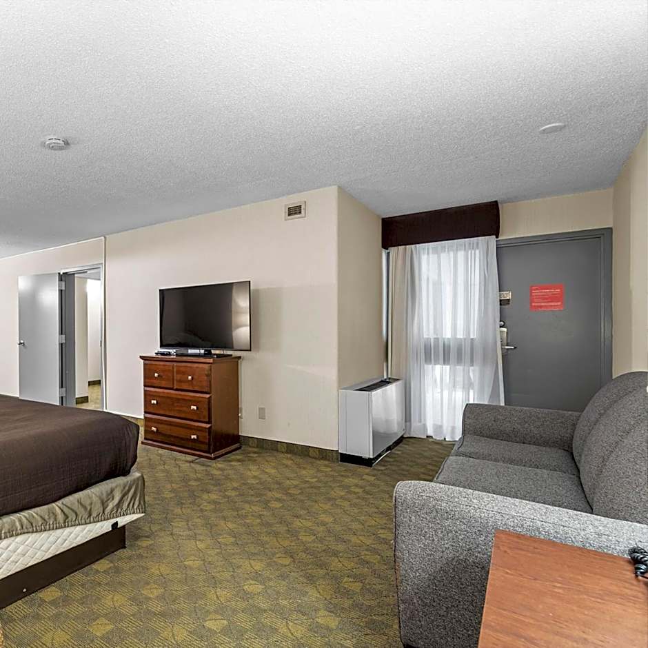 Travelodge by Wyndham Saskatoon