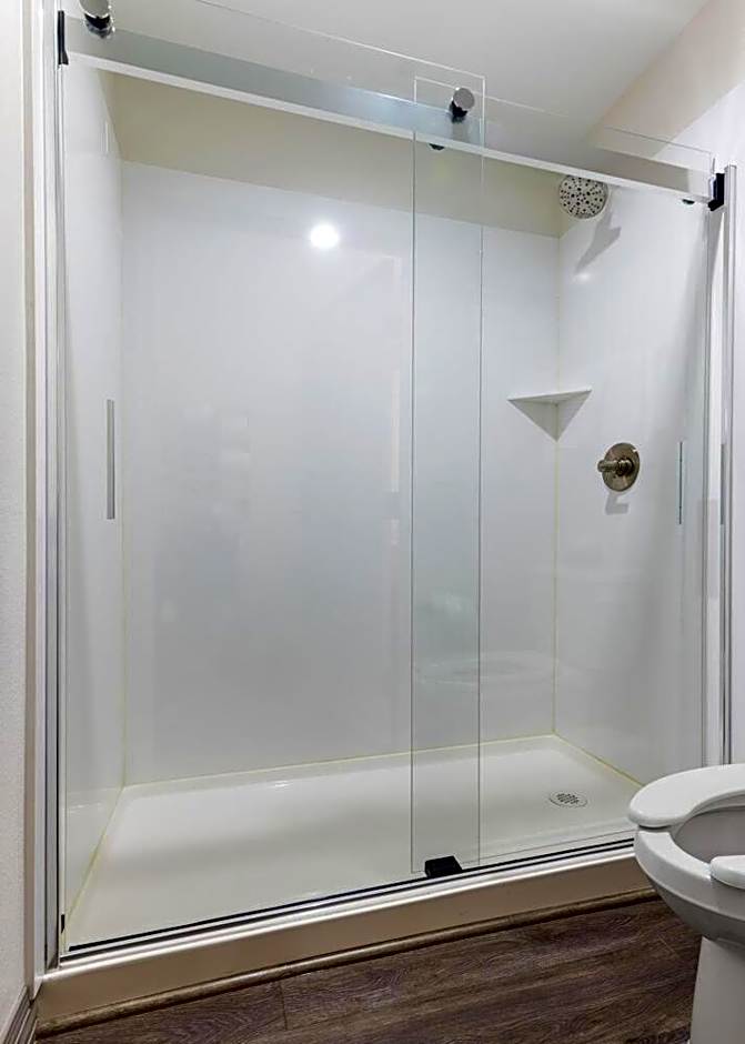 Hillstone Inn Tulare, an Ascend Collection Hotel